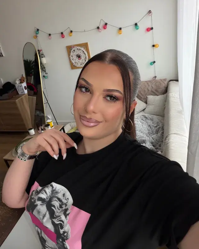 Noémie — Chuchotements au Mourillon - Image 1